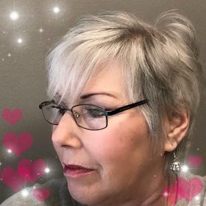 Meet your Posher, Sally